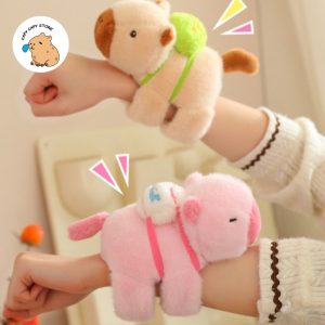 Gấu Bông Capybara Đeo Tay